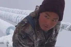 雪天在特高压线上高空作业引关注 对话凉山小伙：努力挣钱为儿治病，因为我是他的父亲图片
