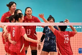 排球——全运会资格赛女子成年组赛况：北京胜四川图片