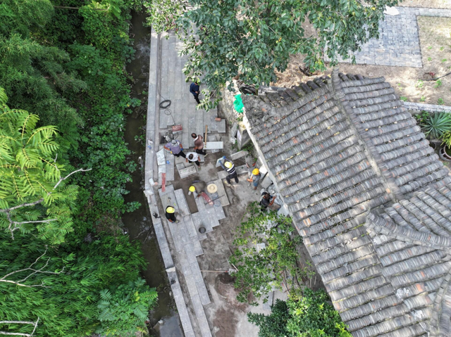 观潮的螃蟹丨一个古村改造的文旅样本