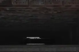 湖南两孩子从通风口坠入地下车库，致1死1伤！官方：已成立专班处理图片