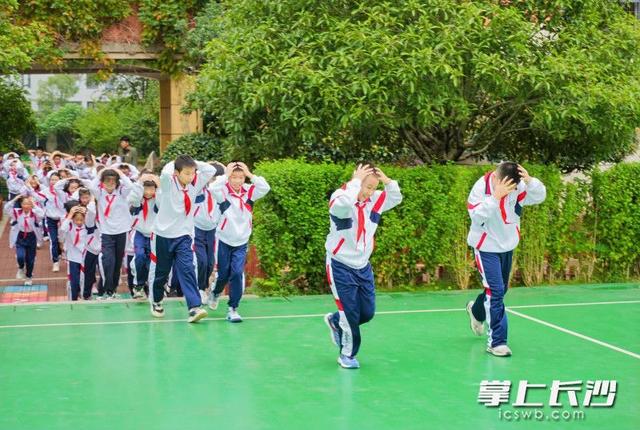 科技赋能防灾减灾，湖南“震地奇兵”上演沉浸式安全课