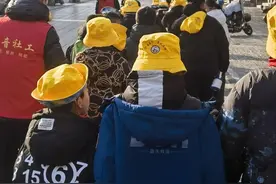聊城民政局开展 “护佑成长 童游古城” 困境儿童春节关爱活动图片