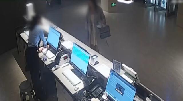 太离谱！00后女主播上海生活2个月，全靠“白嫖”，警方：刑拘！