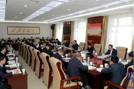 早安庆阳丨17人被查，22人被处分图片