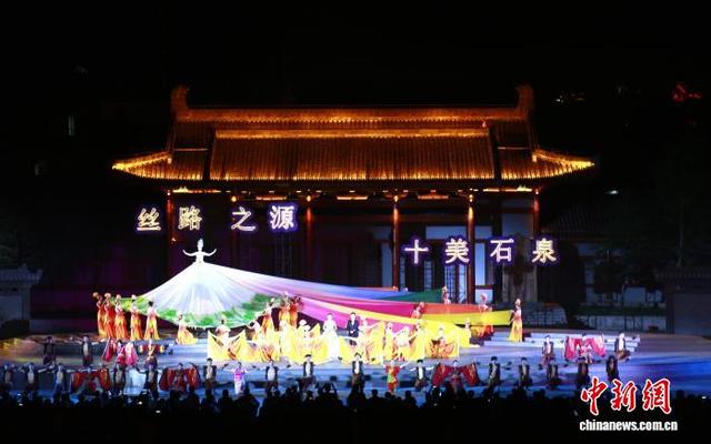 陕西石泉：文旅融合激活山水小城 烟雨秦巴引客来