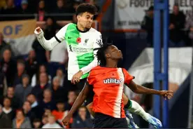 英超球星进球后发声：放了我被绑架的父亲图片