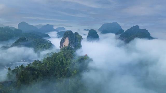 找到了！《异人之下》里囚禁老天师的亭子，就在龙虎山迎仙台！