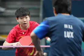 “世界第一”对上“世界唯一”，倪夏莲的快乐乒乓球图片