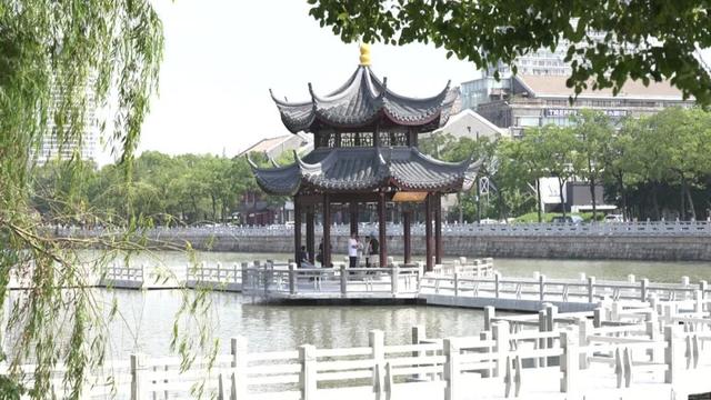 濠河“九曲桥”焕新，收工在即！