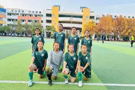 金桥女足再夺“市长杯”甲组比赛第一阶段冠军图片