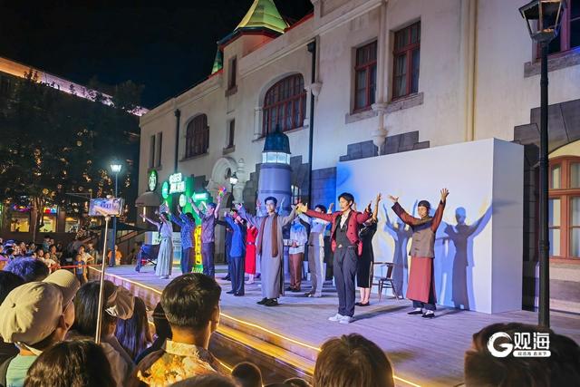 丰富多彩！街头演艺拉开青岛夜幕