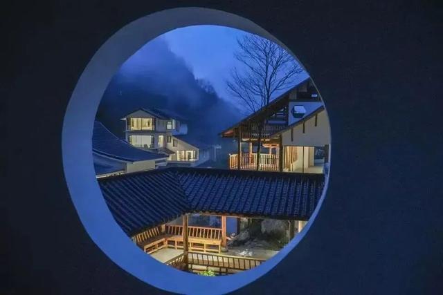 在雨中的神农架，遇见云山雾海、迷雾森林