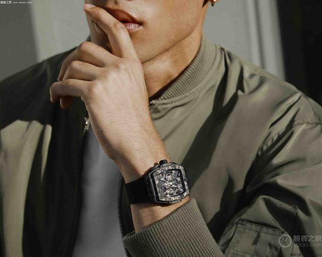 HublotƳSpirit of Big Bang Ceramic Carbon Beige Camo