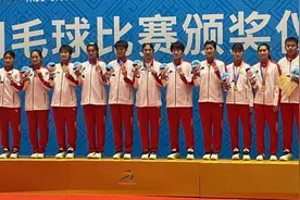 青春主场|不惧田忌赛马，南京队勇夺羽球女团冠军图片