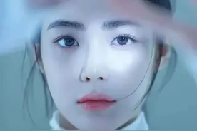 仿佛天生奶油肌！通透无瑕，一见倾心图片