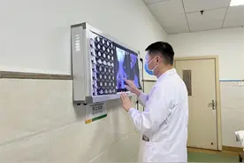 盲人医疗按摩师胡煜：推拿正骨治疗颈椎病，自有一套图片