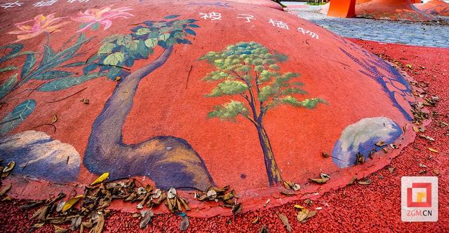 龙艺街口袋公园：“长满”恐龙的地方