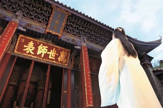 我在云南等你｜楚雄：10条线路，10种心动！这个国庆，在楚雄的山水人文里邂逅诗和远方