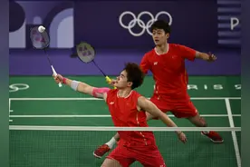 🥈羽毛球男子双打决赛 中国组合梁伟铿/王昶获得银牌！图片