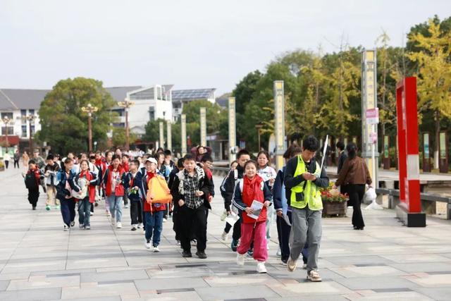 双十一狂欢！龙虎山开启秋日人从众火热模式！