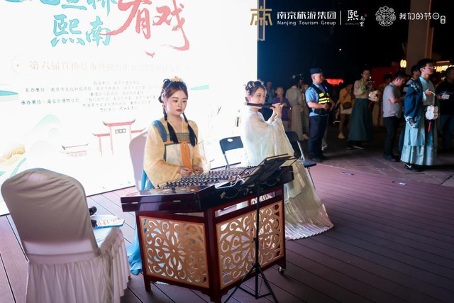 让我看看怎么回事？周末南京这里将挤满人