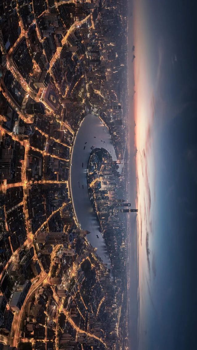 宝藏公交，移动的风景画廊