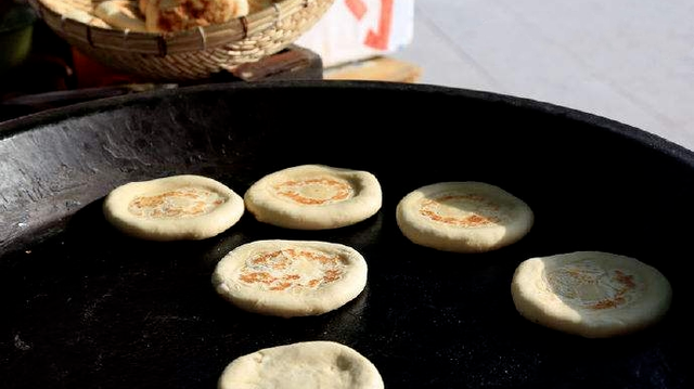 璀璨无比！龙庆峡冰灯今天正式开门迎客 | 周末京郊微度假