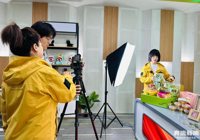 “看见城关·声动世界”外国媒体采风活动启动