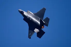 怕美国装了“后门”，加拿大审查F-35战机采购合同图片