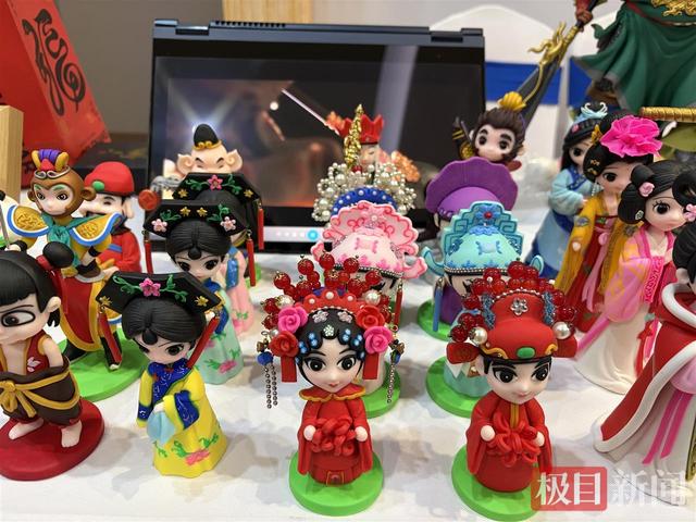 机器人可随行讲解，武汉面塑精巧可人，第二十五届华创会文旅专场推介会好有“料”！