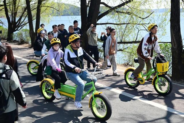净月潭景区双节出行游玩指南→