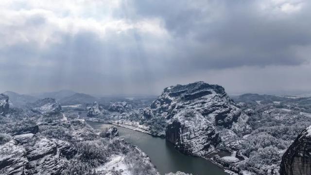 预告！寒潮来袭，龙虎山或将迎来2026第一场雪！