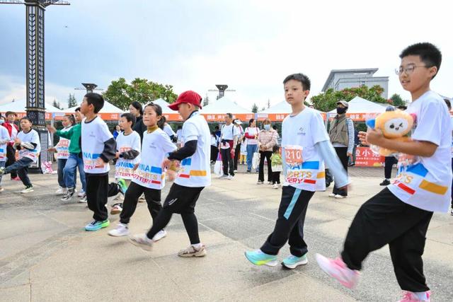 2000余人齐聚弥勒这里！太嗨了～