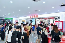 “国补”点燃国庆长假消费，京东电器“绿色黄金周”刷新纪录图片