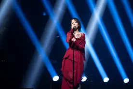 杨乃文北京演唱会 惊喜献唱经典歌曲《明天》图片