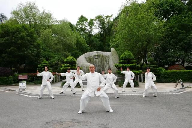 看村晚·游山水·享康养｜2026“龙虎天下绝·相见村晚”1月30日定档！