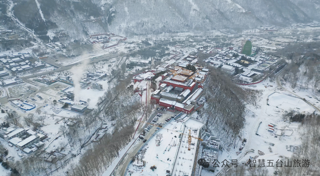 冬日五台山：雪落满山，日子慢成诗