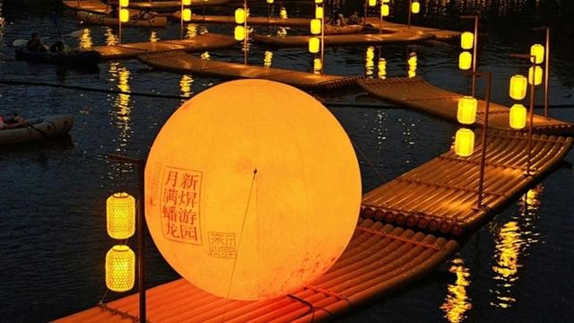 古镇新境，“微度假”热门打卡