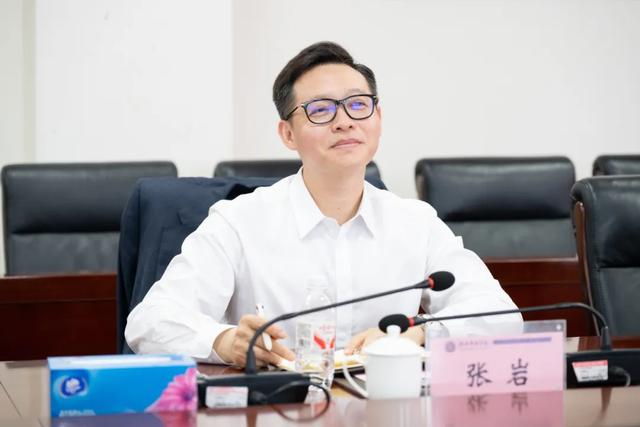 中国新高教集团携手京东集团打造校企协同育人创新模式