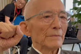 92岁游本昌，宣誓入党！图片