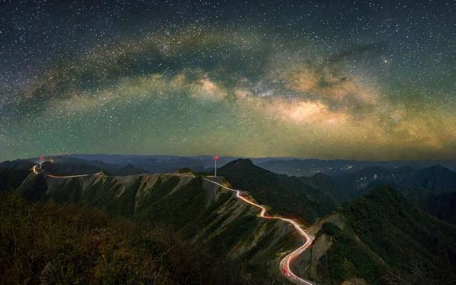 青年浪漫之约 | 一份给重庆青年的城市浪漫观测提案