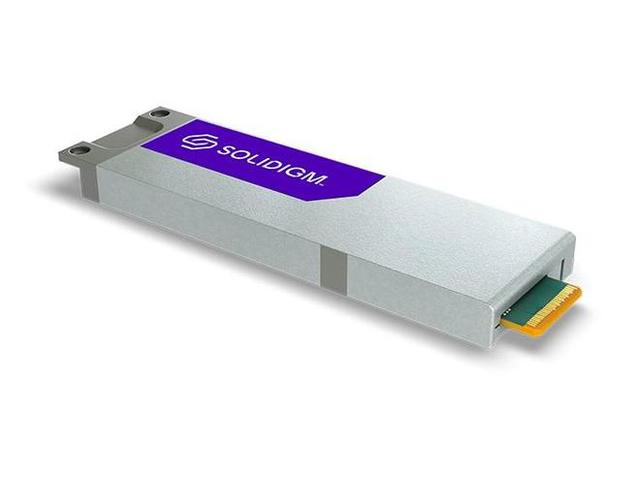 全球首款支持冷板液冷 SSD