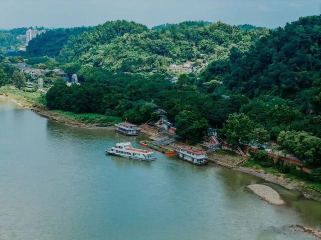 “乐山港-八仙洞”横渡船来了，2元/人/次，乘船攻略看这里