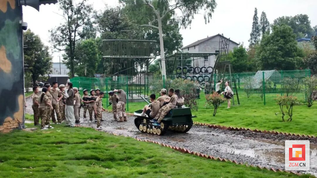 自贡“解锁”首个秋假 “花样”玩儿法带动文旅消费热潮