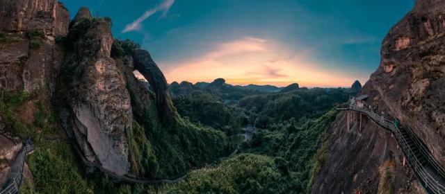赣超赛场，绝秀争锋！鹰潭主场邀上饶球迷同游龙虎山！