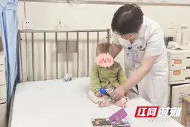 哪些早产宝宝需要进行早期干预？这些危险信号请警惕图片