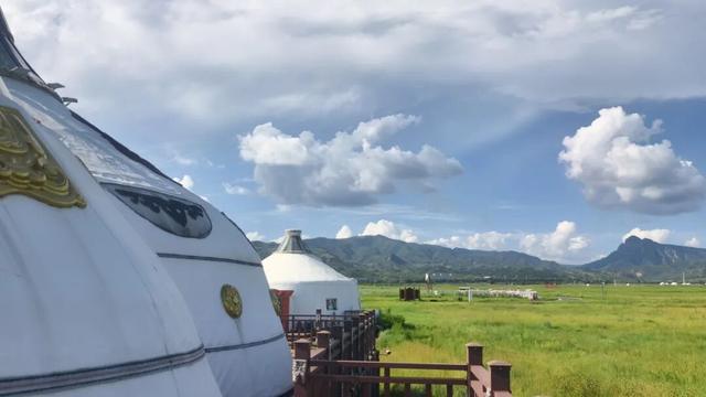 假期去哪玩？这本《呼和浩特旅行玩法宝典》请查收！