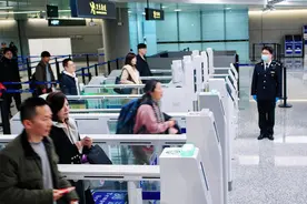 截至1月24日，今年上海空港口岸进出境人数同比增近45%图片