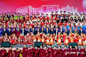 中山这所学校迎来五周年校庆，颁发首届“白鹭奖”图片