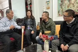 “物业+养老”模式温暖高龄独居老人图片